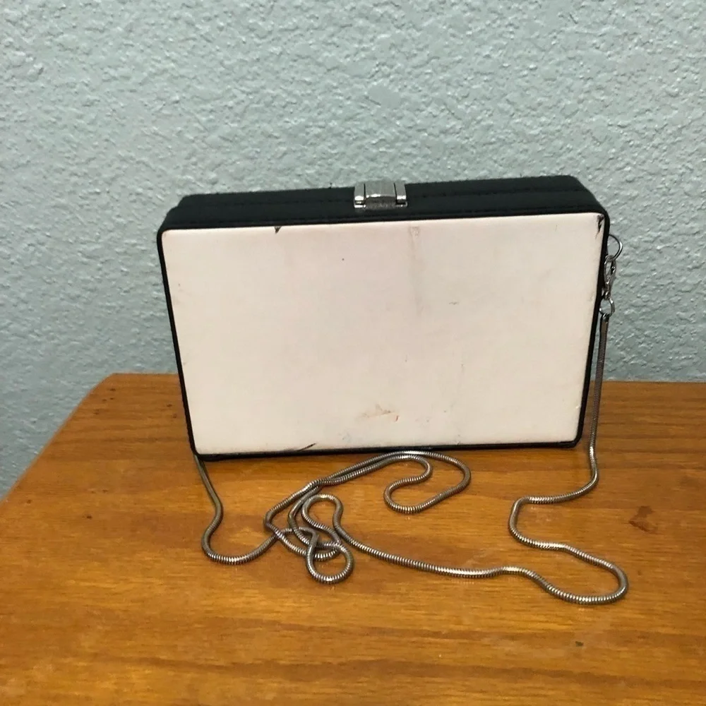 ADORABLE eye-catching cross body bag - Picture 2 of 9